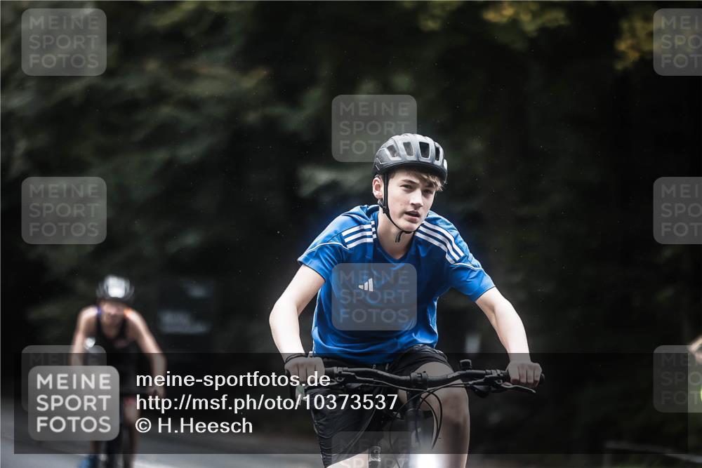 13.09.2026 - Stadtparktriathlon H.Heesch http://msf.ph/oto/10373537 13.09.2026 13:29:12 Radfahren 1436, 1517, 1526 meine-sportfotos.de