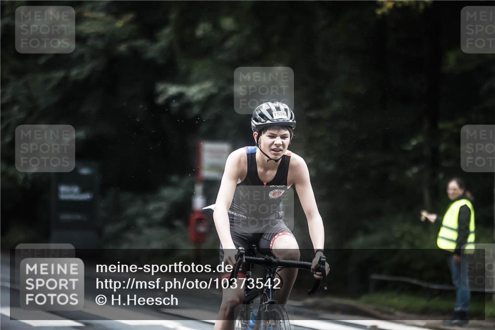 13.09.2026 - Stadtparktriathlon H.Heesch http://msf.ph/oto/10373542 13.09.2026 13:29:13 Radfahren 1436, 1517, 1526 meine-sportfotos.de