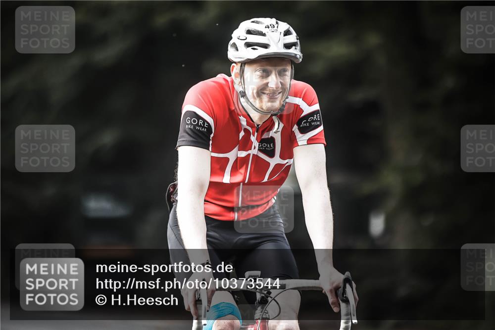 13.09.2026 - Stadtparktriathlon H.Heesch http://msf.ph/oto/10373544 13.09.2026 10:53:17 Radfahren 497 meine-sportfotos.de