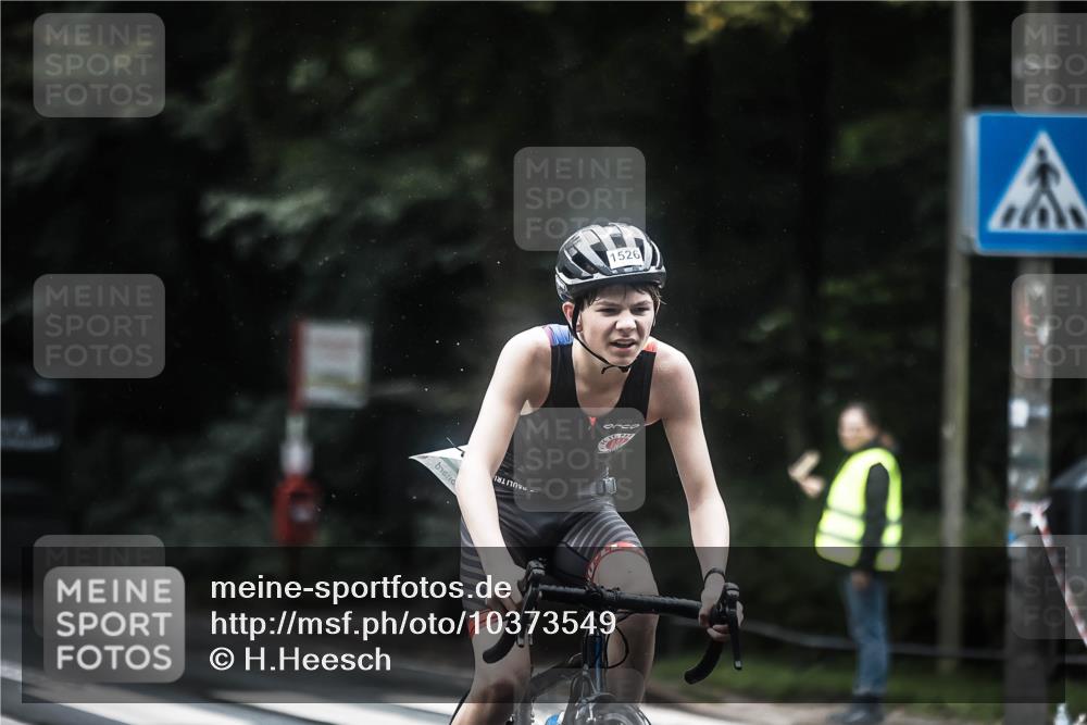 13.09.2026 - Stadtparktriathlon H.Heesch http://msf.ph/oto/10373549 13.09.2026 13:29:13 Radfahren 1436, 1517, 1526 meine-sportfotos.de