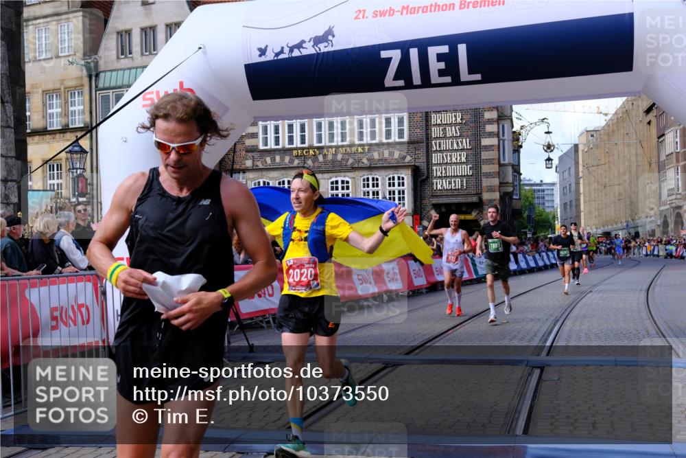 13.09.2026 - 21. swb-Marathon Bremen Tim E. http://msf.ph/oto/10373550 13.09.2026 13:10:51 Ziel 604, 640, 1181, 1277, 1554, 2605, 4727, 5066, 5152, 5620, 5648, 6267, 7881, 8033 meine-sportfotos.de