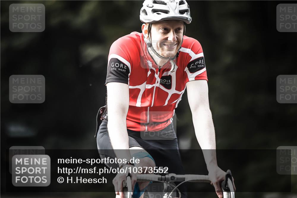 13.09.2026 - Stadtparktriathlon H.Heesch http://msf.ph/oto/10373552 13.09.2026 10:53:18 Radfahren 497, 524 meine-sportfotos.de