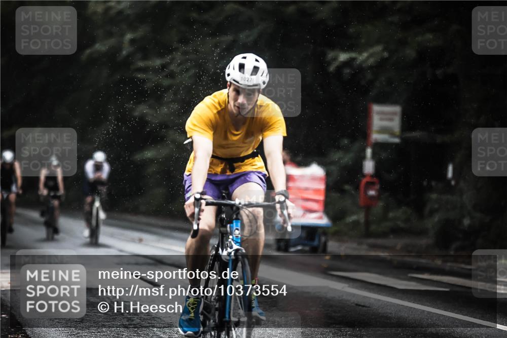 13.09.2026 - Stadtparktriathlon H.Heesch http://msf.ph/oto/10373554 13.09.2026 12:09:50 Radfahren 871, 952, 977, 990, 995, 1027 meine-sportfotos.de