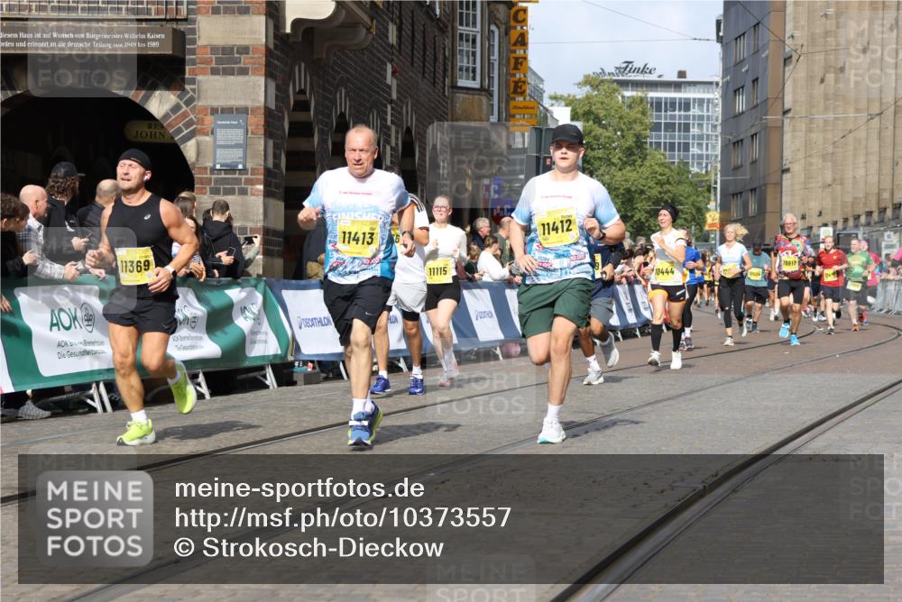 13.09.2026 - 21. swb-Marathon Bremen Strokosch-Dieckow http://msf.ph/oto/10373557 13.09.2026 11:01:58 Ziel 10181, 10251, 10332, 10497, 10560, 11075, 11150, 11305, 11324, 11467, 11479, 11486, 11550, 11551, 11666, 11668, 11747, 11788, 11798, 11985, 11986, 12047, 10439, 10473, 10500, 10617, 10636, 10803, 10924, 11249, 11576, 11811, 12016, 12042, 12094, 12134, 12135, 12145, 12360, 12437, 12506 meine-sportfotos.de