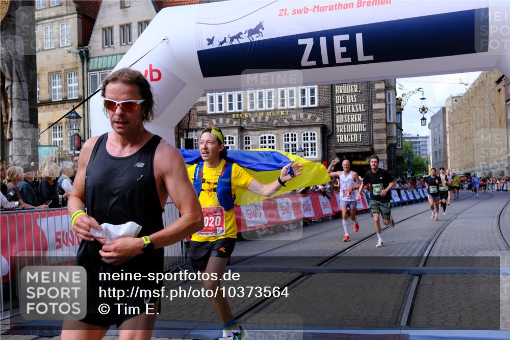 13.09.2026 - 21. swb-Marathon Bremen Tim E. http://msf.ph/oto/10373564 13.09.2026 13:10:51 Ziel 604, 640, 1181, 1277, 1554, 2605, 4727, 5066, 5152, 5620, 5648, 6267, 7881, 8033 meine-sportfotos.de