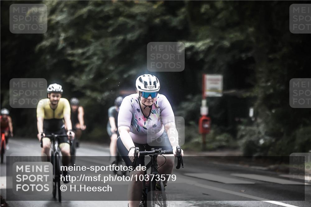 13.09.2026 - Stadtparktriathlon H.Heesch http://msf.ph/oto/10373579 13.09.2026 13:29:23 Radfahren 1212, 1237, 1386, 1406, 1430, 1453 meine-sportfotos.de