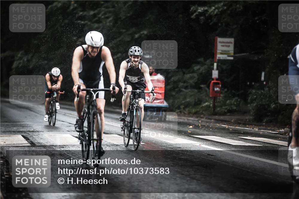 13.09.2026 - Stadtparktriathlon H.Heesch http://msf.ph/oto/10373583 13.09.2026 12:09:53 Radfahren 871, 952, 977, 990, 995, 1027 meine-sportfotos.de