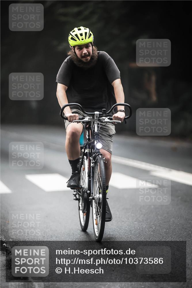 13.09.2026 - Stadtparktriathlon H.Heesch http://msf.ph/oto/10373586 13.09.2026 10:23:50 Radfahren 293, 336, 404 meine-sportfotos.de