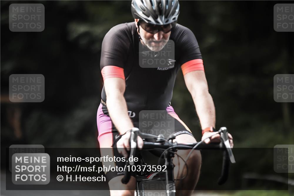 13.09.2026 - Stadtparktriathlon H.Heesch http://msf.ph/oto/10373592 13.09.2026 10:53:24 Radfahren 398, 524, 566 meine-sportfotos.de