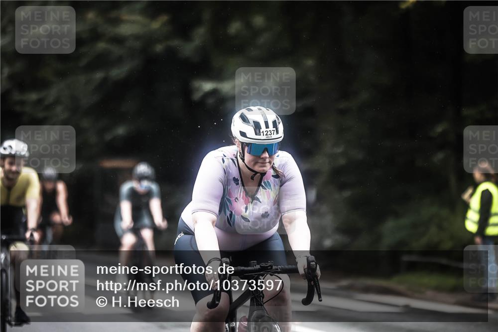 13.09.2026 - Stadtparktriathlon H.Heesch http://msf.ph/oto/10373597 13.09.2026 13:29:23 Radfahren 1212, 1237, 1386, 1406, 1430, 1453 meine-sportfotos.de