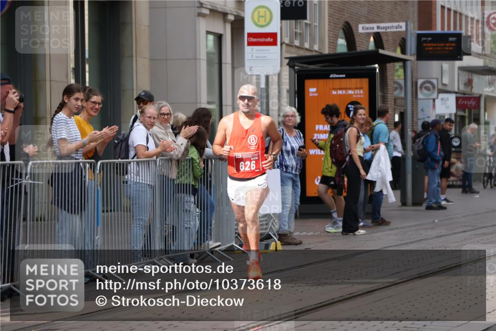 13.09.2026 - 21. swb-Marathon Bremen Strokosch-Dieckow http://msf.ph/oto/10373618 13.09.2026 12:21:05 Ziel 626 meine-sportfotos.de