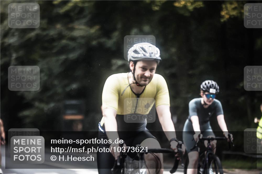 13.09.2026 - Stadtparktriathlon H.Heesch http://msf.ph/oto/10373621 13.09.2026 13:29:25 Radfahren 1212, 1237, 1386, 1406, 1430, 1453 meine-sportfotos.de