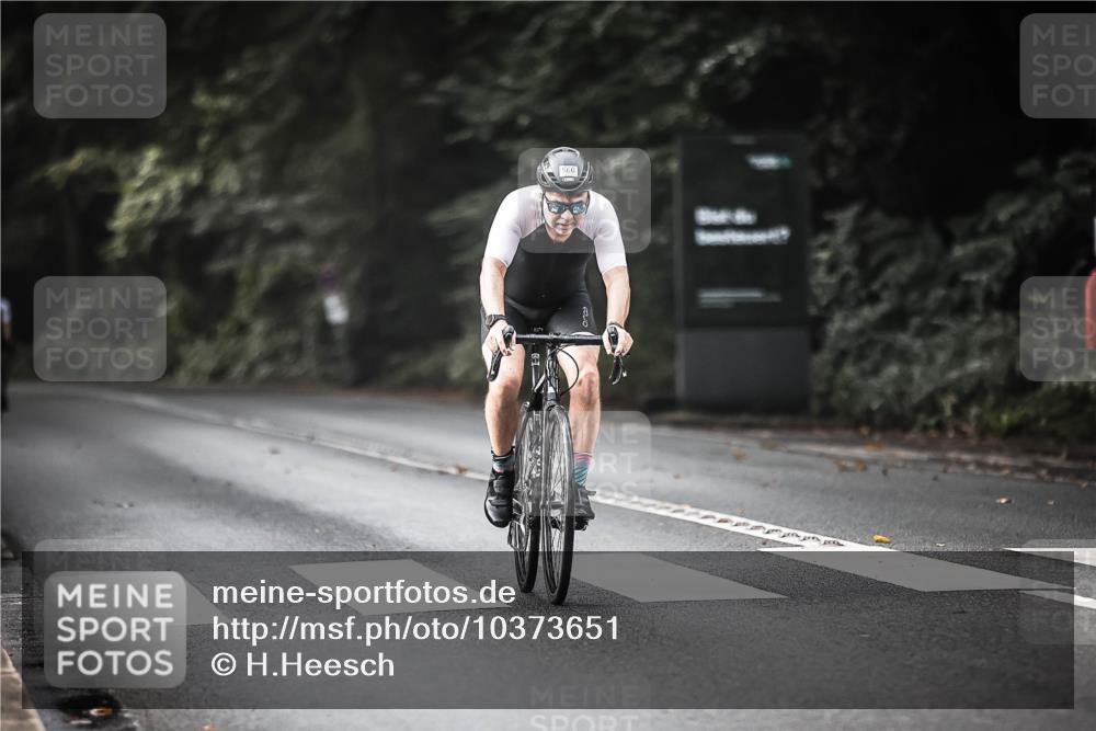13.09.2026 - Stadtparktriathlon H.Heesch http://msf.ph/oto/10373651 13.09.2026 10:53:29 Radfahren 398, 524, 566 meine-sportfotos.de