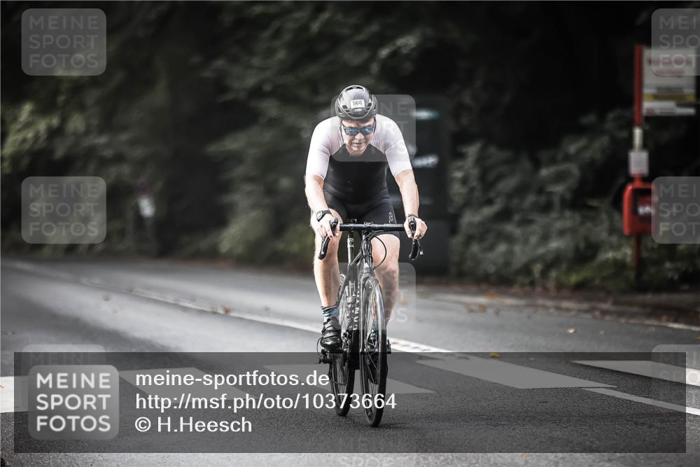 13.09.2026 - Stadtparktriathlon H.Heesch http://msf.ph/oto/10373664 13.09.2026 10:53:30 Radfahren 398, 465, 524, 566 meine-sportfotos.de