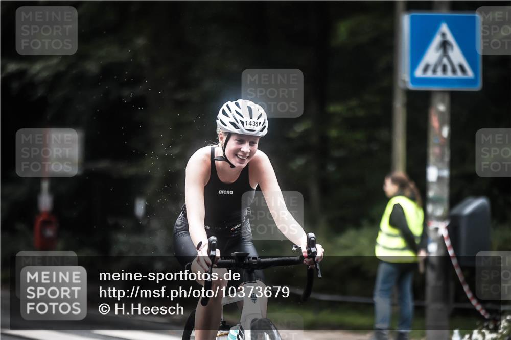 13.09.2026 - Stadtparktriathlon H.Heesch http://msf.ph/oto/10373679 13.09.2026 13:29:37 Radfahren 1360, 1385, 1435 meine-sportfotos.de
