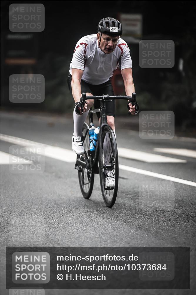 13.09.2026 - Stadtparktriathlon H.Heesch http://msf.ph/oto/10373684 13.09.2026 10:23:55 Radfahren 293, 336, 404 meine-sportfotos.de