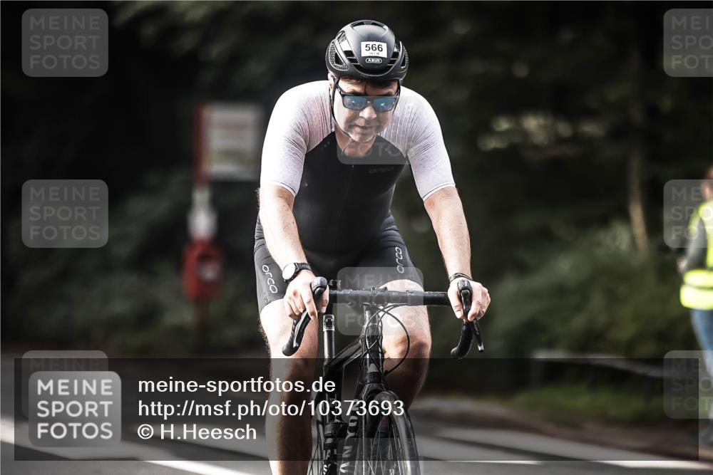 13.09.2026 - Stadtparktriathlon H.Heesch http://msf.ph/oto/10373693 13.09.2026 10:53:30 Radfahren 398, 465, 524, 566 meine-sportfotos.de