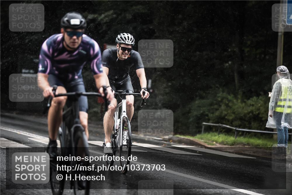 13.09.2026 - Stadtparktriathlon H.Heesch http://msf.ph/oto/10373703 13.09.2026 12:10:07 Radfahren 861, 882, 915, 925, 1001, 1016, 1044 meine-sportfotos.de