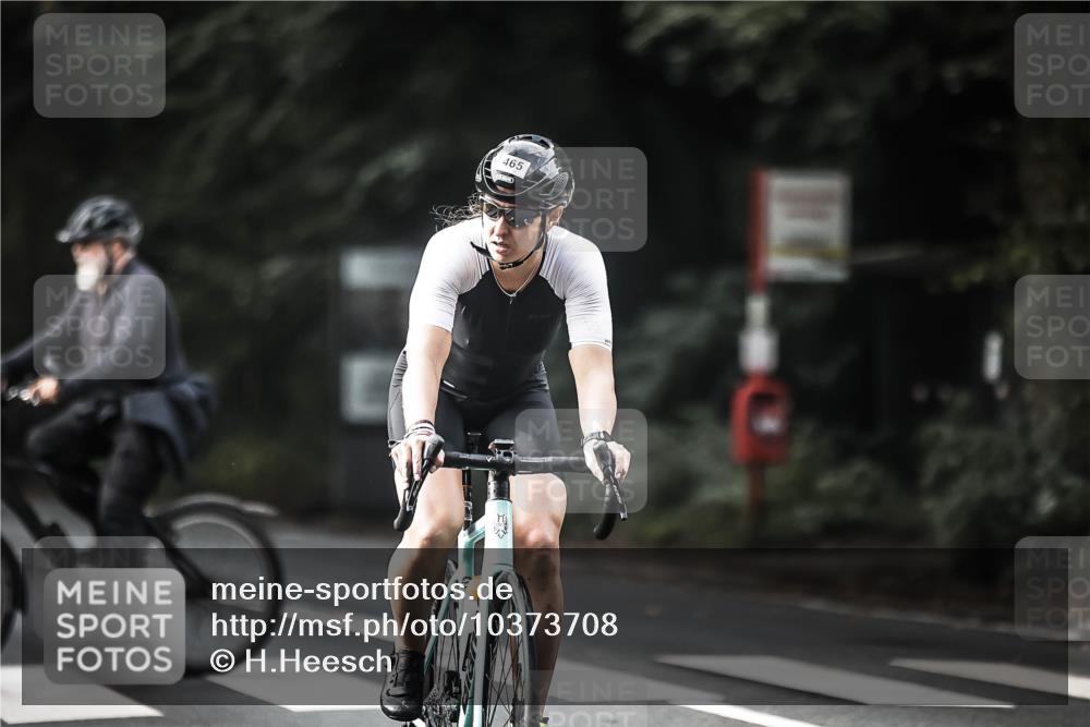 13.09.2026 - Stadtparktriathlon H.Heesch http://msf.ph/oto/10373708 13.09.2026 10:53:37 Radfahren 439, 465 meine-sportfotos.de