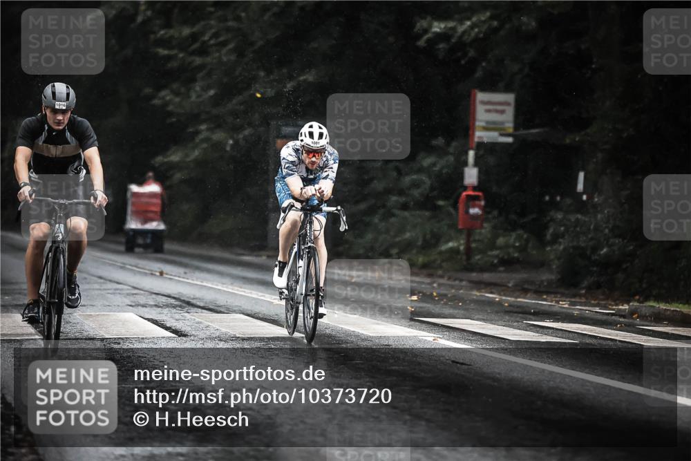 13.09.2026 - Stadtparktriathlon H.Heesch http://msf.ph/oto/10373720 13.09.2026 12:10:09 Radfahren 861, 882, 915, 925, 1001, 1016, 1044 meine-sportfotos.de