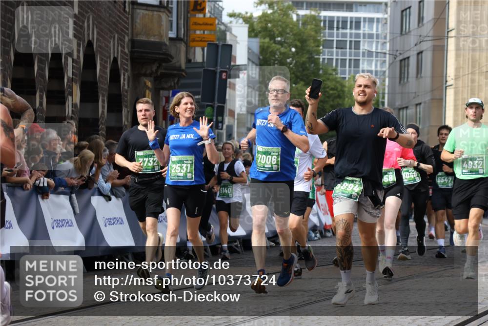 13.09.2026 - 21. swb-Marathon Bremen Strokosch-Dieckow http://msf.ph/oto/10373724 13.09.2026 13:37:04 Ziel 164, 551, 813, 843, 1936, 2275, 2673, 2819, 3541, 3585, 3635, 3815, 3874, 3998, 4006, 4050, 4304, 4335, 4414, 4676, 4892, 5061, 5236, 5355, 5447, 5656, 5823, 6050, 6280, 6340, 6408, 6516, 6568, 6966, 7039, 7229, 7237, 7640, 7656, 7765, 8498, 8685, 8723, 8790, 9658, 9776, 9807, 10068, 10070, 1180, 1854, 1991, 2531, 3333, 3732, 3894, 4932, 4947, 5547, 5577, 5612, 6046, 6629, 6904, 6947, 6961, 7006, 7571, 8268, 9701 meine-sportfotos.de