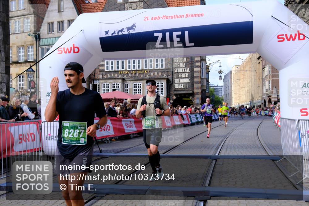 13.09.2026 - 21. swb-Marathon Bremen Tim E. http://msf.ph/oto/10373734 13.09.2026 13:10:56 Ziel 640, 1181, 1385, 1498, 1554, 2347, 2605, 4727, 5066, 5152, 5155, 5387, 5620, 5648, 6267, 7881, 9659, 13248 meine-sportfotos.de