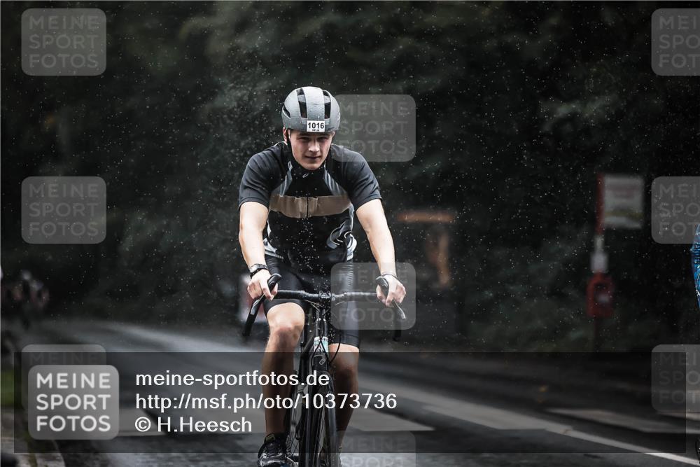 13.09.2026 - Stadtparktriathlon H.Heesch http://msf.ph/oto/10373736 13.09.2026 12:10:10 Radfahren 861, 915, 925, 1001, 1016, 1044 meine-sportfotos.de