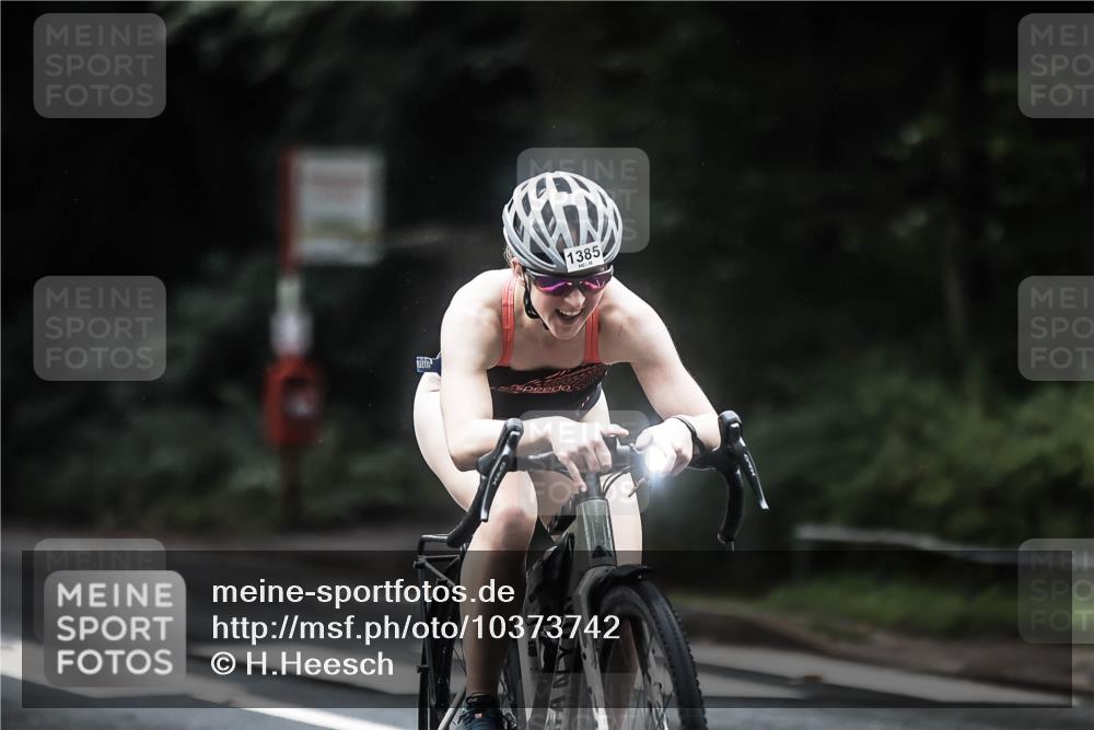 13.09.2026 - Stadtparktriathlon H.Heesch http://msf.ph/oto/10373742 13.09.2026 13:29:43 Radfahren 1360, 1385 meine-sportfotos.de
