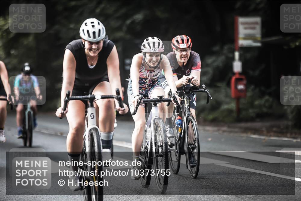 13.09.2026 - Stadtparktriathlon H.Heesch http://msf.ph/oto/10373755 13.09.2026 10:53:43 Radfahren 389, 419, 433, 434, 439, 460, 487, 494, 533 meine-sportfotos.de