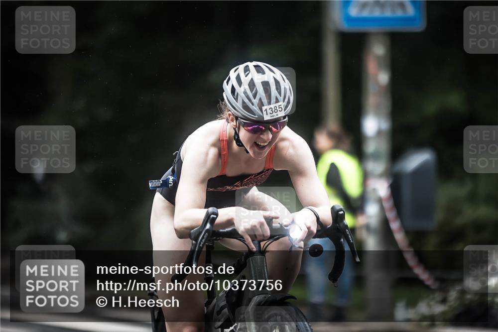 13.09.2026 - Stadtparktriathlon H.Heesch http://msf.ph/oto/10373756 13.09.2026 13:29:43 Radfahren 1360, 1385 meine-sportfotos.de