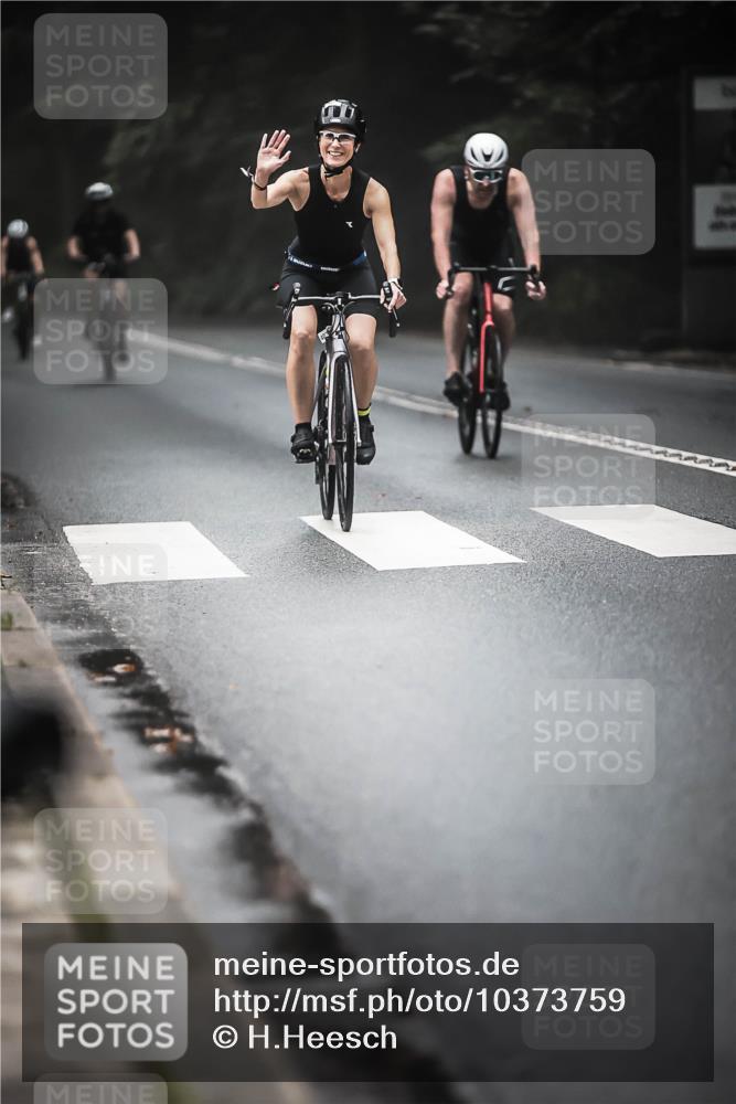 13.09.2026 - Stadtparktriathlon H.Heesch http://msf.ph/oto/10373759 13.09.2026 10:24:07 Radfahren 295, 301, 306, 403 meine-sportfotos.de