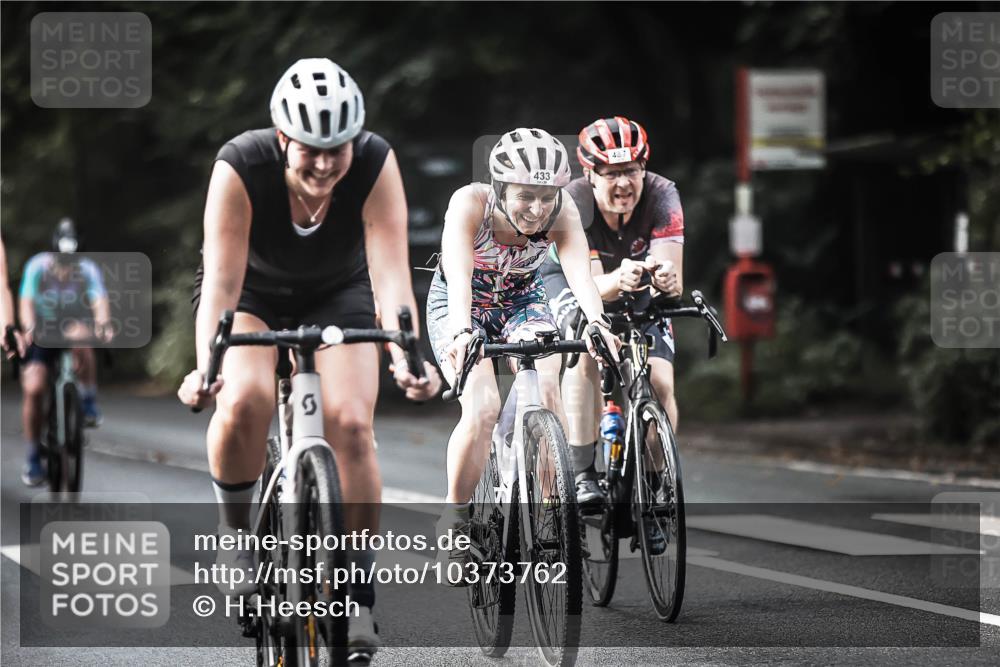 13.09.2026 - Stadtparktriathlon H.Heesch http://msf.ph/oto/10373762 13.09.2026 10:53:43 Radfahren 389, 419, 433, 434, 439, 460, 487, 494, 533 meine-sportfotos.de