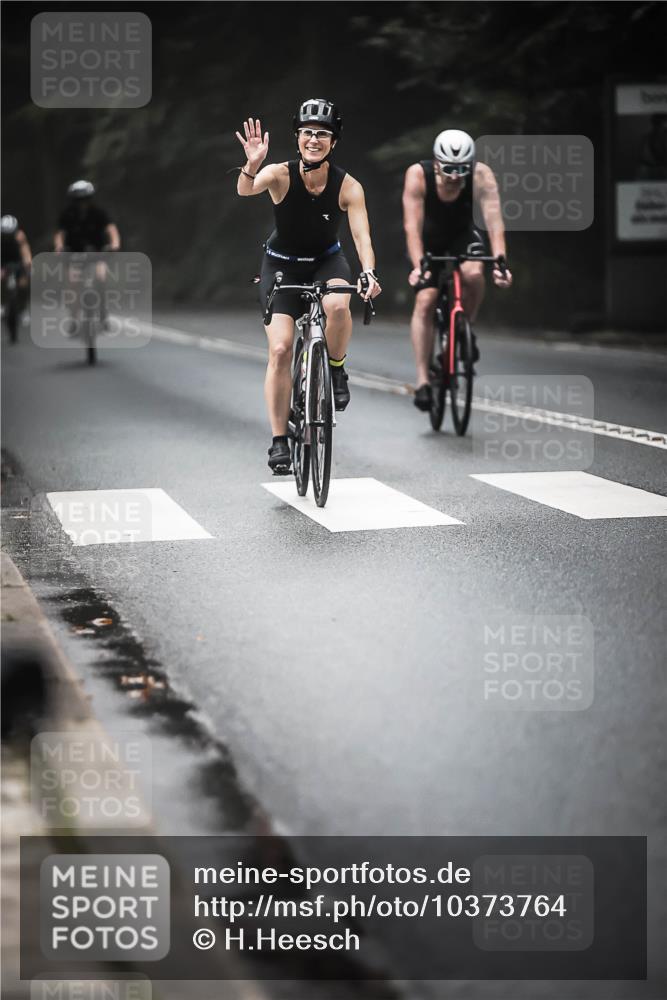 13.09.2026 - Stadtparktriathlon H.Heesch http://msf.ph/oto/10373764 13.09.2026 10:24:07 Radfahren 295, 301, 306, 403 meine-sportfotos.de