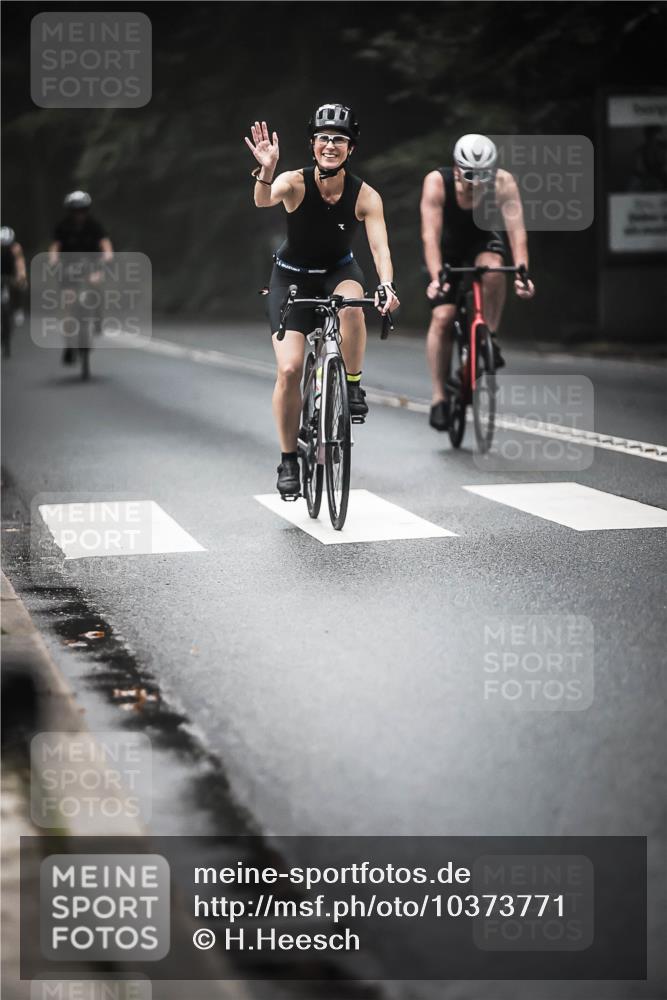 13.09.2026 - Stadtparktriathlon H.Heesch http://msf.ph/oto/10373771 13.09.2026 10:24:07 Radfahren 295, 301, 306, 403 meine-sportfotos.de