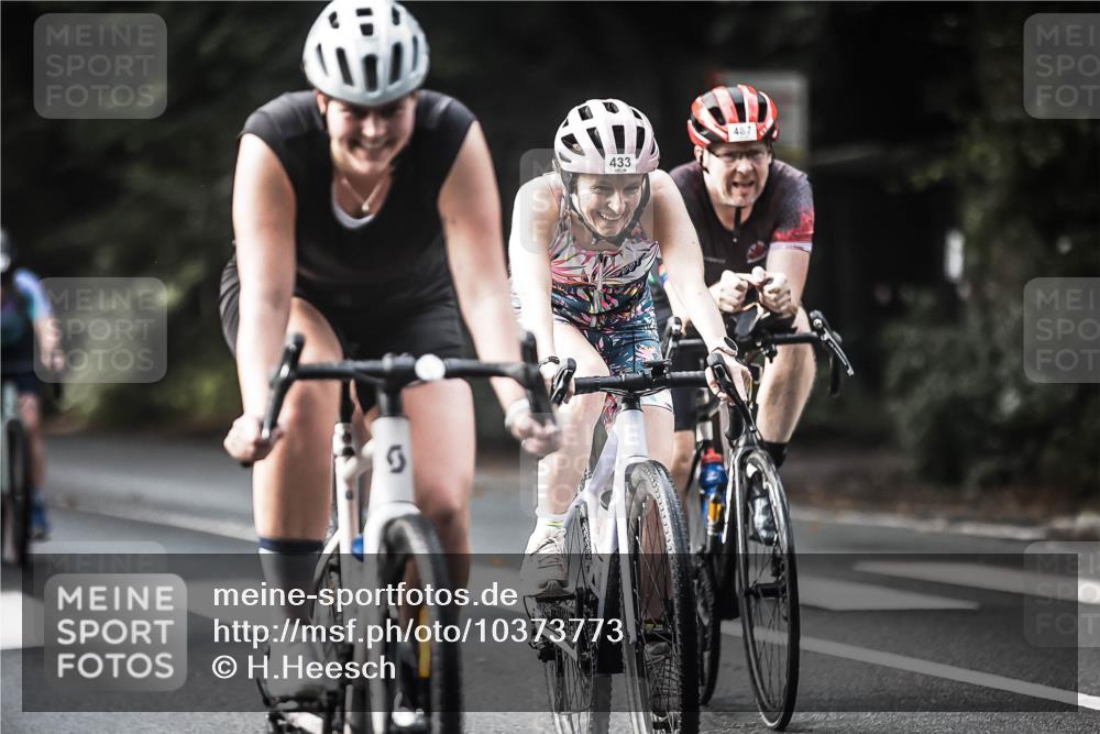13.09.2026 - Stadtparktriathlon H.Heesch http://msf.ph/oto/10373773 13.09.2026 10:53:44 Radfahren 346, 389, 419, 433, 434, 439, 460, 487, 494, 533 meine-sportfotos.de
