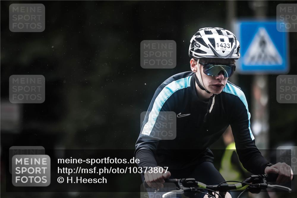 13.09.2026 - Stadtparktriathlon H.Heesch http://msf.ph/oto/10373807 13.09.2026 13:29:51 Radfahren 1343, 1433 meine-sportfotos.de