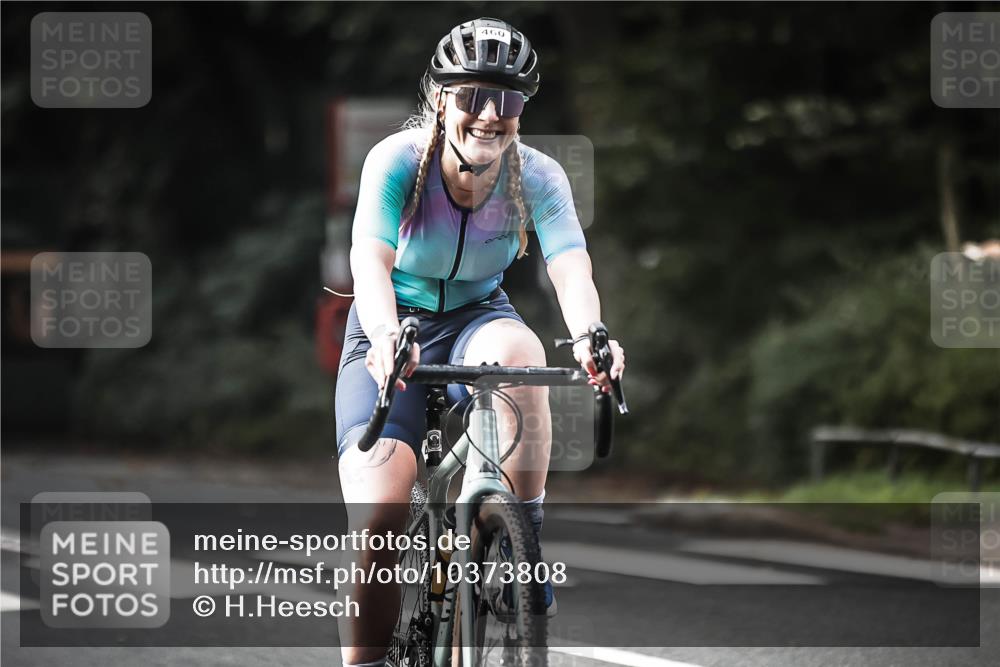 13.09.2026 - Stadtparktriathlon H.Heesch http://msf.ph/oto/10373808 13.09.2026 10:53:46 Radfahren 346, 389, 419, 433, 434, 439, 460, 487, 494, 533 meine-sportfotos.de