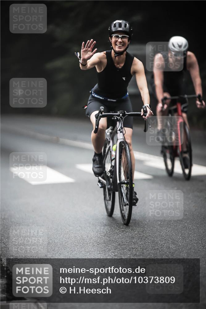 13.09.2026 - Stadtparktriathlon H.Heesch http://msf.ph/oto/10373809 13.09.2026 10:24:08 Radfahren 295, 301, 306, 320, 403, 409 meine-sportfotos.de