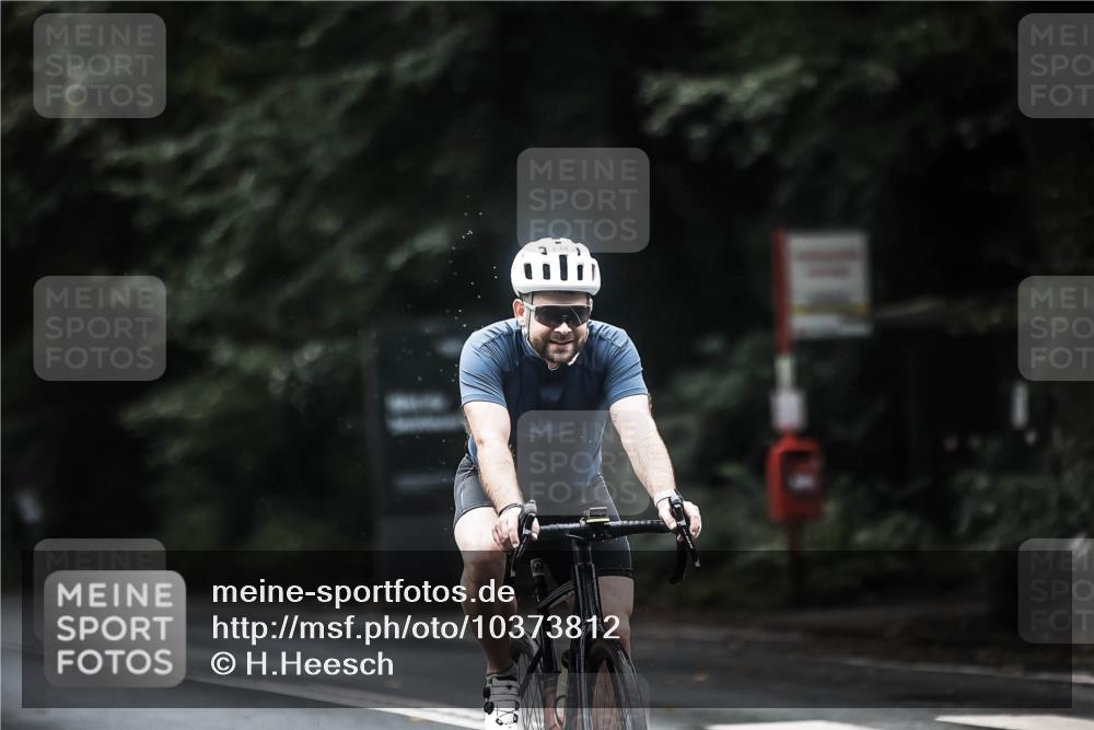 13.09.2026 - Stadtparktriathlon H.Heesch http://msf.ph/oto/10373812 13.09.2026 13:29:54 Radfahren 1343, 1433 meine-sportfotos.de