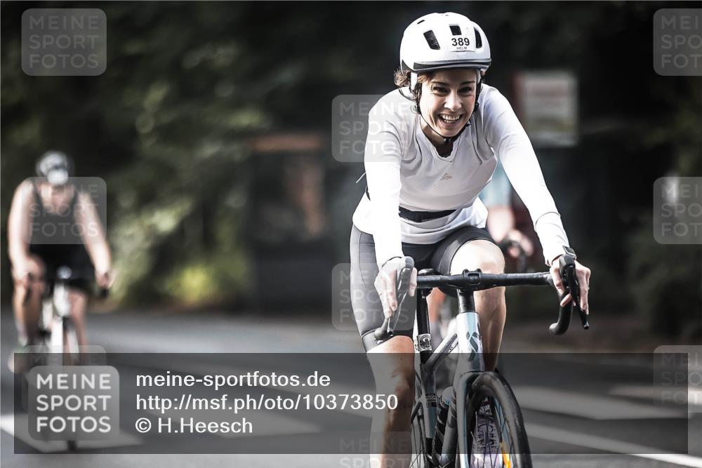 13.09.2026 - Stadtparktriathlon H.Heesch http://msf.ph/oto/10373850 13.09.2026 10:53:48 Radfahren 346, 389, 419, 433, 434, 439, 452, 460, 487, 494, 533 meine-sportfotos.de
