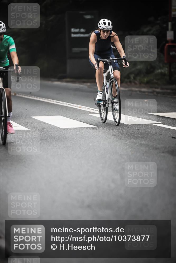 13.09.2026 - Stadtparktriathlon H.Heesch http://msf.ph/oto/10373877 13.09.2026 10:24:13 Radfahren 301, 306, 320, 403, 409, 445 meine-sportfotos.de