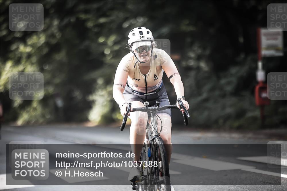 13.09.2026 - Stadtparktriathlon H.Heesch http://msf.ph/oto/10373881 13.09.2026 10:53:51 Radfahren 346, 385, 389, 419, 452, 460, 533 meine-sportfotos.de