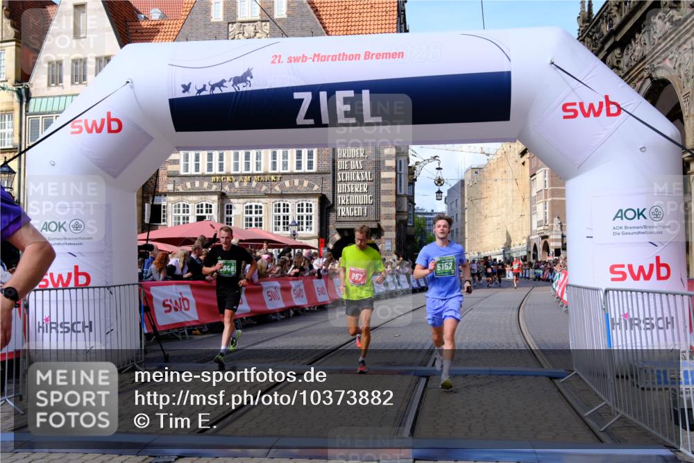 13.09.2026 - 21. swb-Marathon Bremen Tim E. http://msf.ph/oto/10373882 13.09.2026 13:11:00 Ziel 384, 1181, 1385, 1498, 1554, 2347, 2605, 4023, 4727, 5066, 5152, 5155, 5168, 5314, 5387, 5620, 5648, 6267, 7115, 7136, 9659, 13248 meine-sportfotos.de