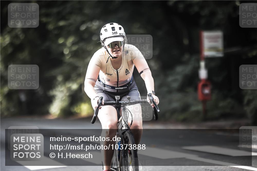 13.09.2026 - Stadtparktriathlon H.Heesch http://msf.ph/oto/10373888 13.09.2026 10:53:51 Radfahren 346, 385, 389, 419, 452, 460, 533 meine-sportfotos.de