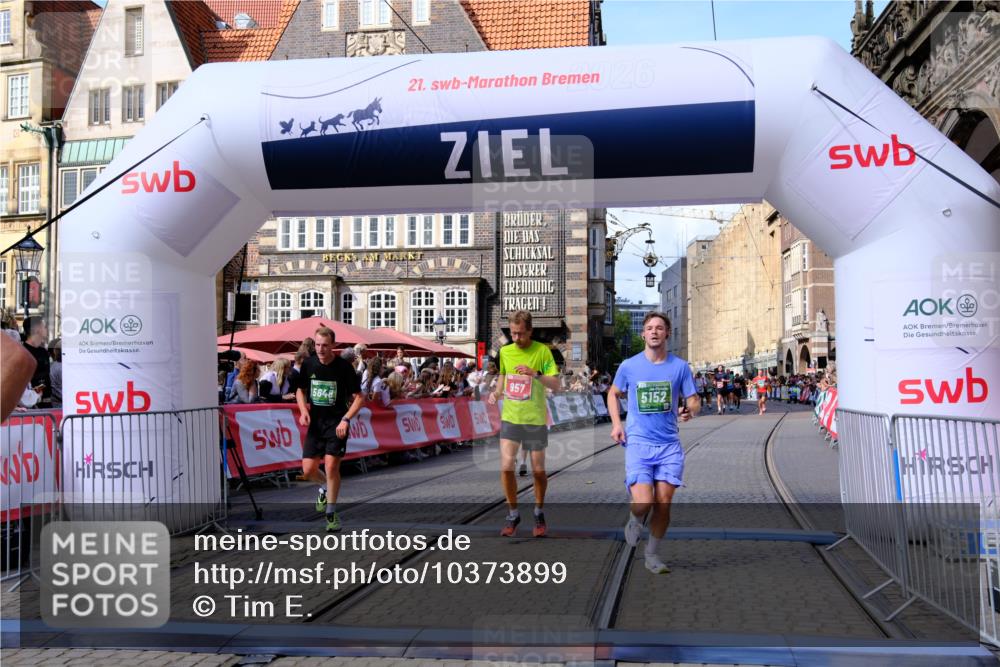 13.09.2026 - 21. swb-Marathon Bremen Tim E. http://msf.ph/oto/10373899 13.09.2026 13:11:00 Ziel 384, 1181, 1385, 1498, 1554, 2347, 2605, 4023, 4727, 5066, 5152, 5155, 5168, 5314, 5387, 5620, 5648, 6267, 7115, 7136, 9659, 13248 meine-sportfotos.de