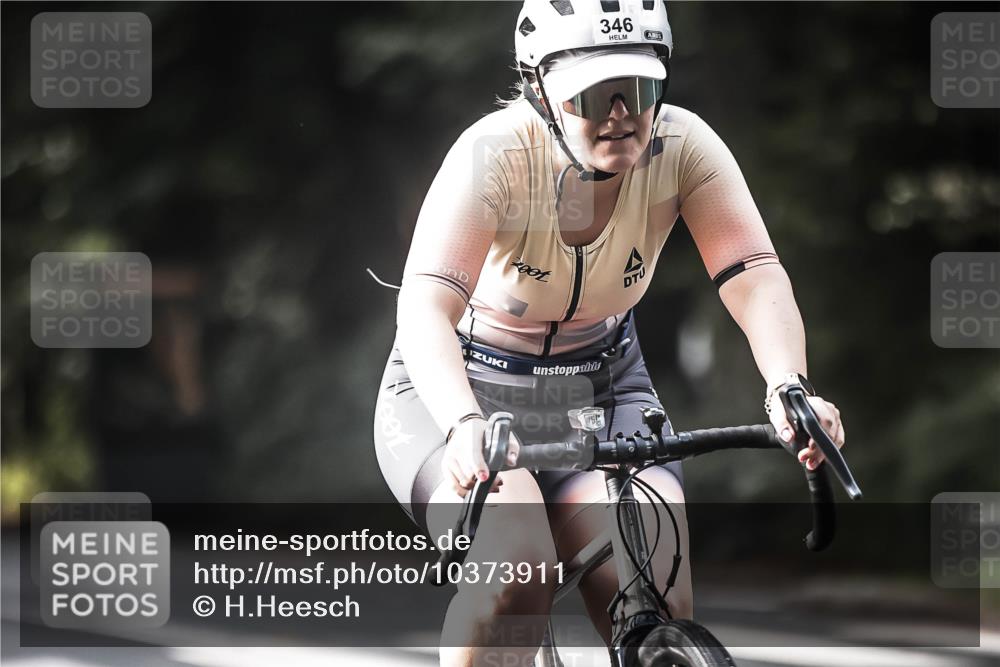 13.09.2026 - Stadtparktriathlon H.Heesch http://msf.ph/oto/10373911 13.09.2026 10:53:51 Radfahren 346, 385, 389, 419, 452, 460, 533 meine-sportfotos.de