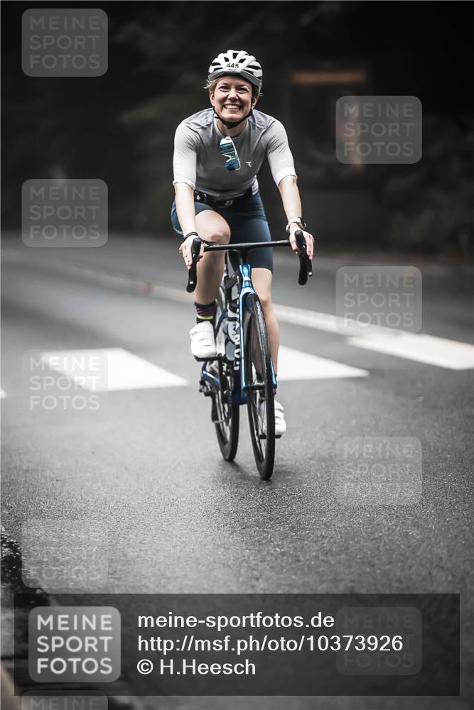 13.09.2026 - Stadtparktriathlon H.Heesch http://msf.ph/oto/10373926 13.09.2026 10:24:17 Radfahren 306, 320, 409, 445 meine-sportfotos.de