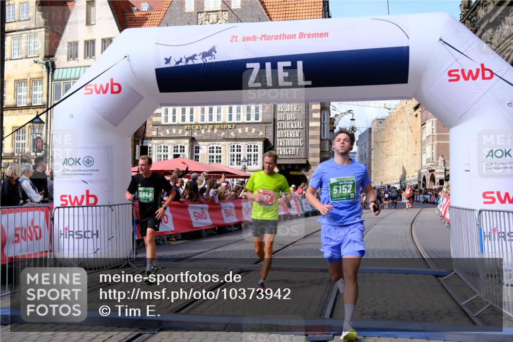 13.09.2026 - 21. swb-Marathon Bremen Tim E. http://msf.ph/oto/10373942 13.09.2026 13:11:01 Ziel 384, 1181, 1385, 1498, 1554, 2347, 4023, 4727, 5066, 5152, 5155, 5168, 5314, 5387, 5620, 5648, 6267, 7115, 7136, 9659, 13248 meine-sportfotos.de