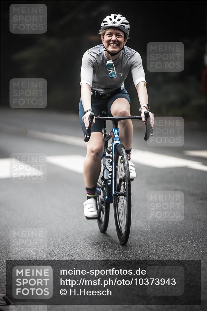 13.09.2026 - Stadtparktriathlon H.Heesch http://msf.ph/oto/10373943 13.09.2026 10:24:17 Radfahren 306, 320, 409, 445 meine-sportfotos.de