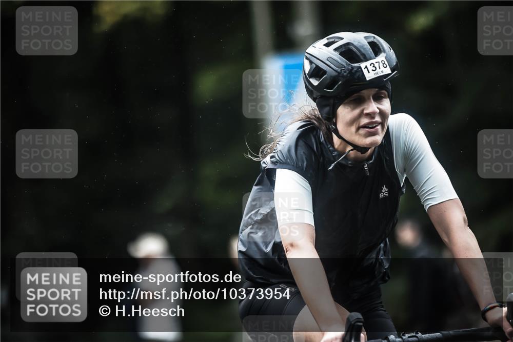 13.09.2026 - Stadtparktriathlon H.Heesch http://msf.ph/oto/10373954 13.09.2026 13:30:10 Radfahren 1378, 1391, 1447, 1457, 1466, 1476, 1510 meine-sportfotos.de